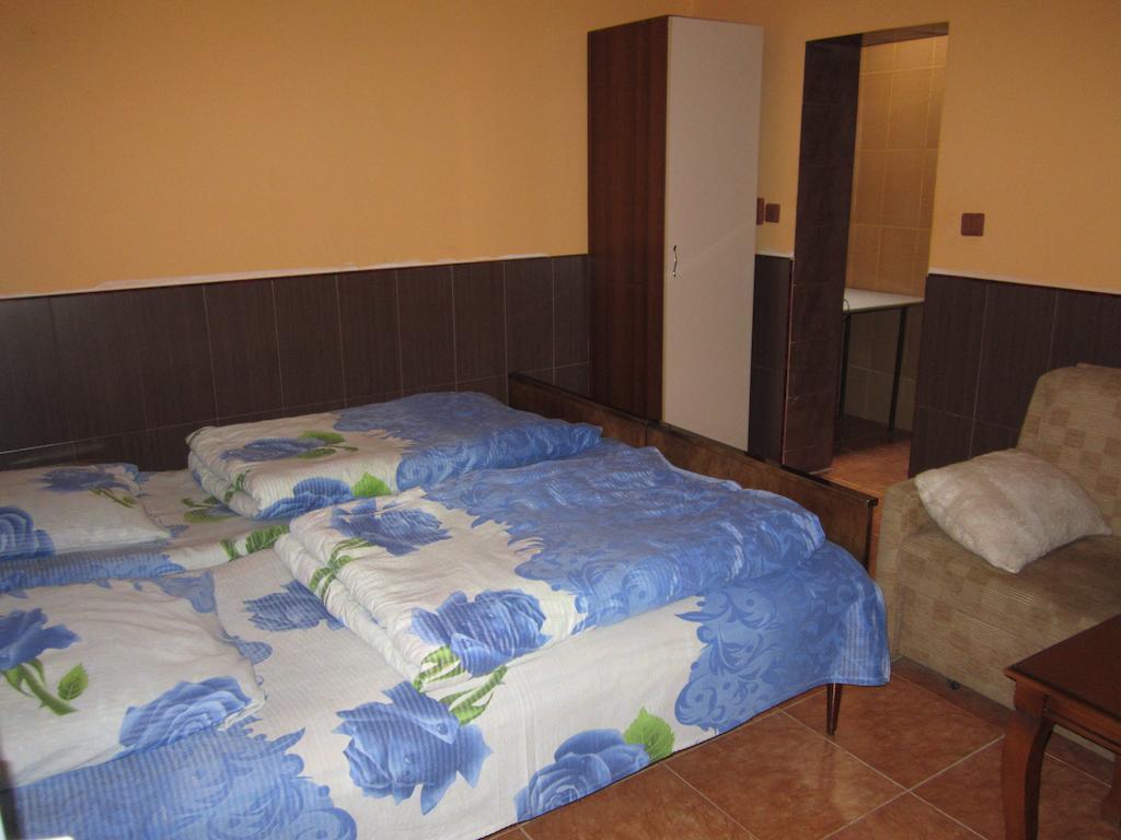 Guesthouse 97 In Batumi Exterior foto