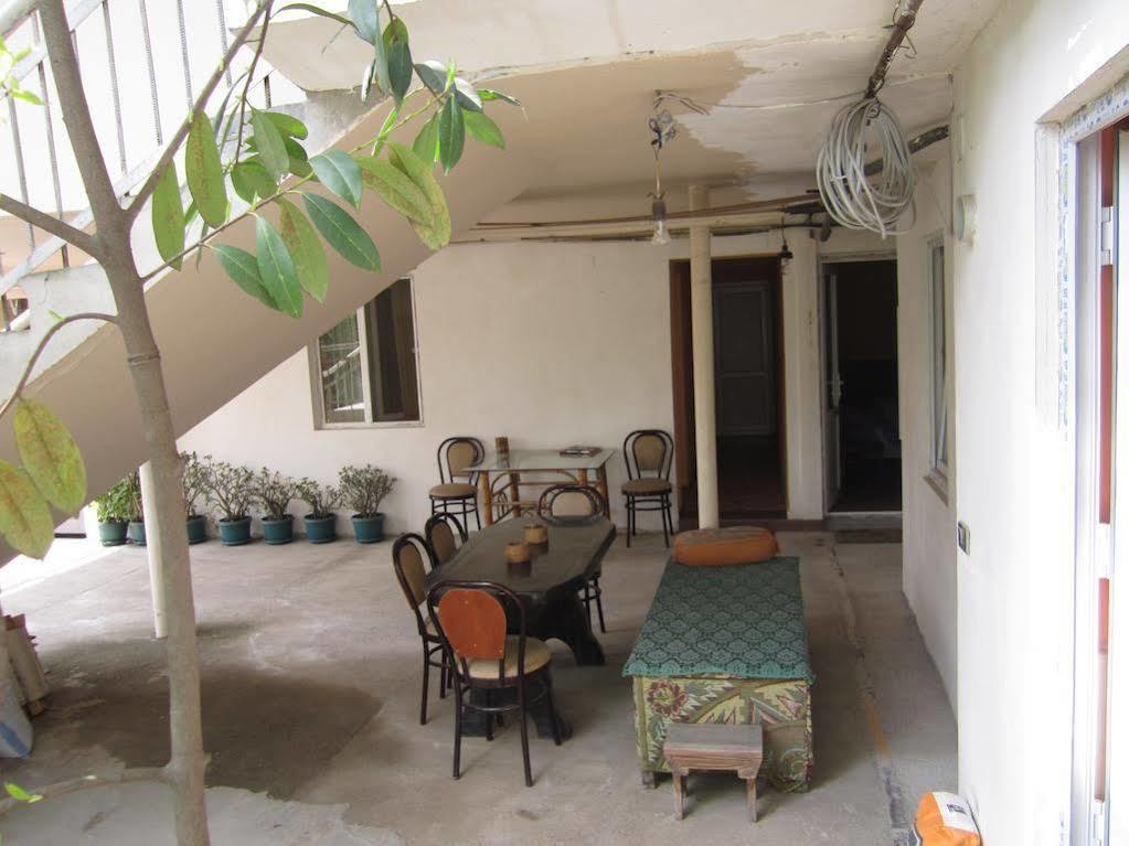 Guesthouse 97 In Batumi Exterior foto